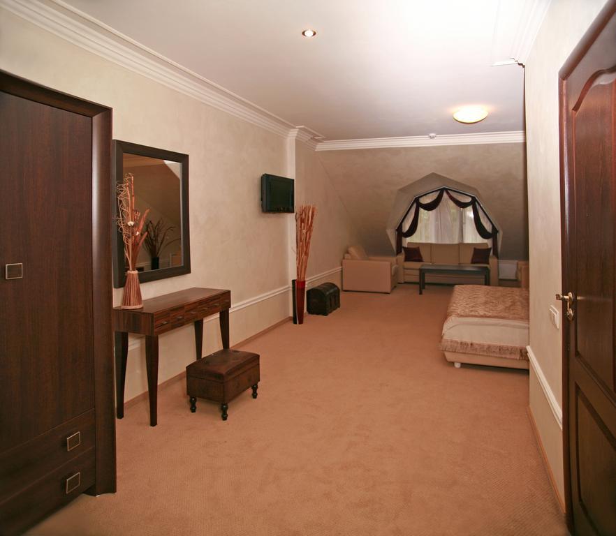 Skazka Hotel Vinnytsia Ruang foto