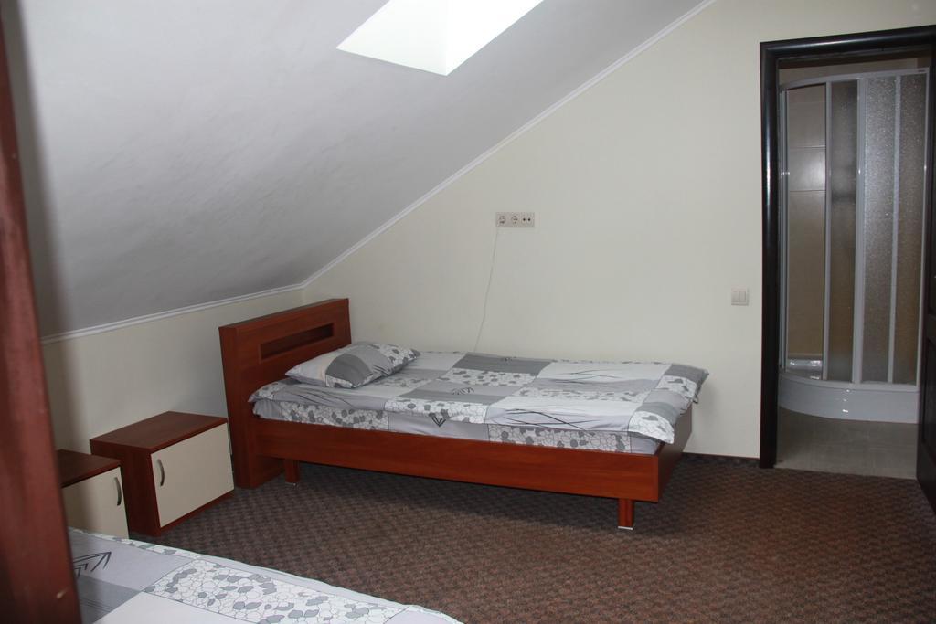 Skazka Hotel Vinnytsia Ruang foto
