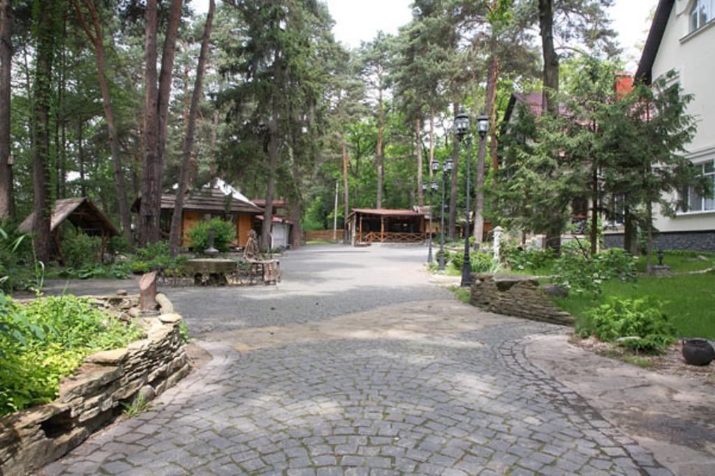 Skazka Hotel Vinnytsia Bagian luar foto